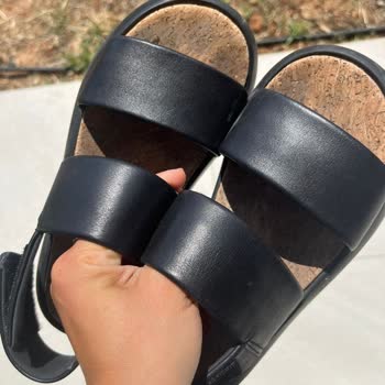 Camper Sandalet İlk Giyişte Boyasını Ayaklarıma Bulaştırdı