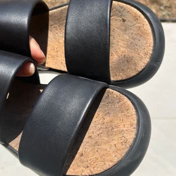 Camper Sandalet İlk Giyişte Boyasını Ayaklarıma Bulaştırdı