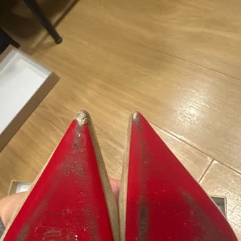 Louboutin Ayakkabının İlk Kullanımda Deforme Olması Ve Beymen'in Çözüm Sunmaması