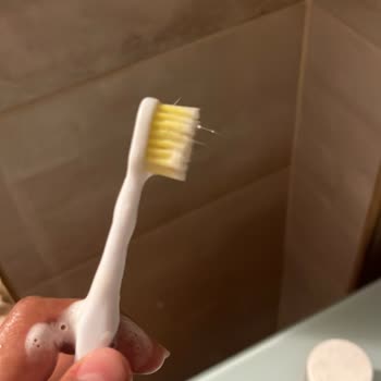 Difaş Pro Clinic Slim Soft Fırça Kılları Dökülüyor, Hayal Kırıklığı Yaşadım