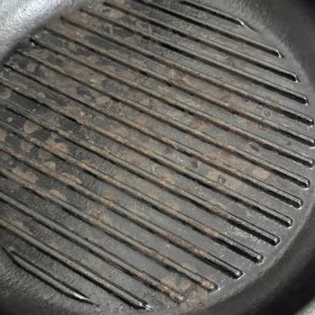 Lava Döküm Tavada Sürekli Yapışma Ve Yetersiz Müşteri Desteği