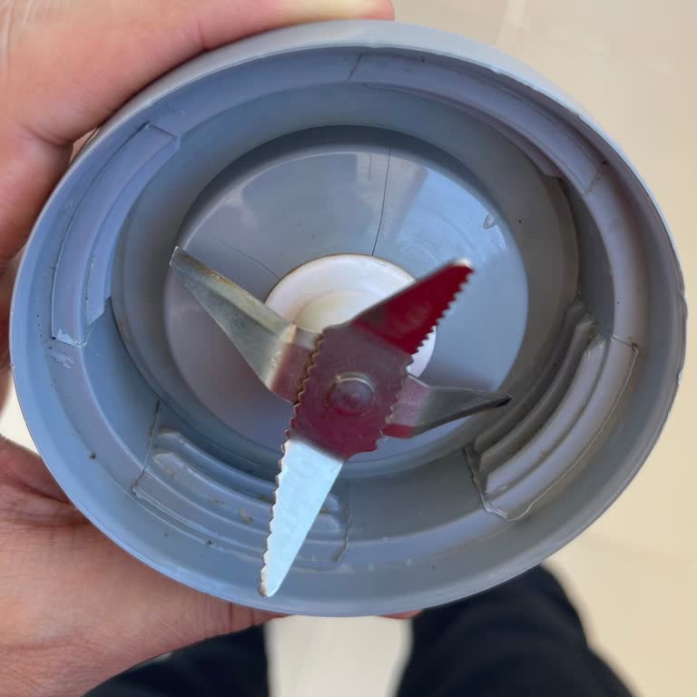 Sinbo Blender'ın Bıçaklı Kapağı Çatladı, Garanti Kapsamı Dışında Kaldı