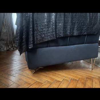 Koltuk Çöktü, İlgi Ve Üslup Da Sınıfta Kaldı