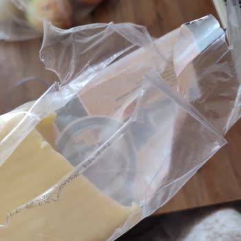 A101den Aldığım Kaşar Peyniri Acı Çıktı İade Edilmedi