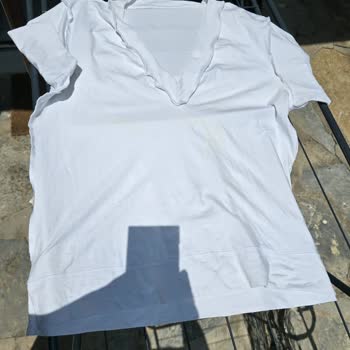 Domestos Kullanımı Sonrası Oluşan Pembe Lekeler Ve Müşteri Hizmetleri Deneyimi