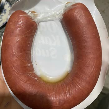 Kangal Sucuk Ambalajında Sulanma Problemi Ve Saklama Koşulları Hakkında Endişe