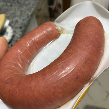 Kangal Sucuk Ambalajında Sulanma Problemi Ve Saklama Koşulları Hakkında Endişe