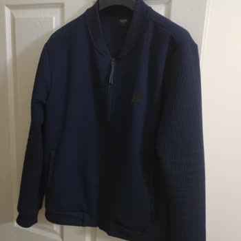 Colin's Hırka Tiftiklenme Sorunu Ve Yetersiz Müşteri Hizmeti