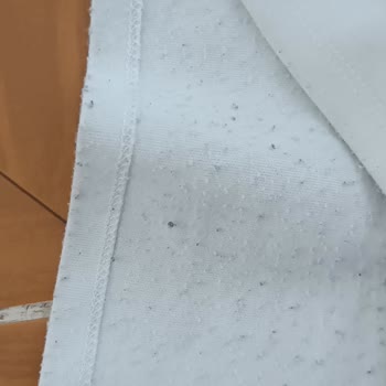 DeFacto'dan Aldığım Tişörtler İlk Yıkamada Küçüldü Ve Tüylenme Yaptı