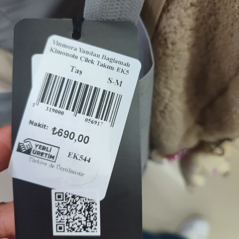 İndirim Etiketsiz Ürün Ve Yetersiz Müşteri Hizmeti Nedeniyle Mağduriyet