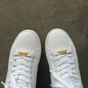 Guess Marka Ayakkabıda Erken Çatlama Ve Garanti Sürecinde Destek Sorunu