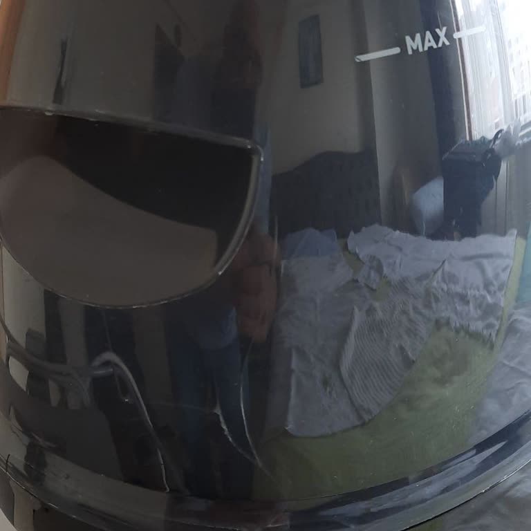 Garanti Kapsamında Gönderilen Ütüye Yanlış Ve Çatlak Su Deposu Takıldı