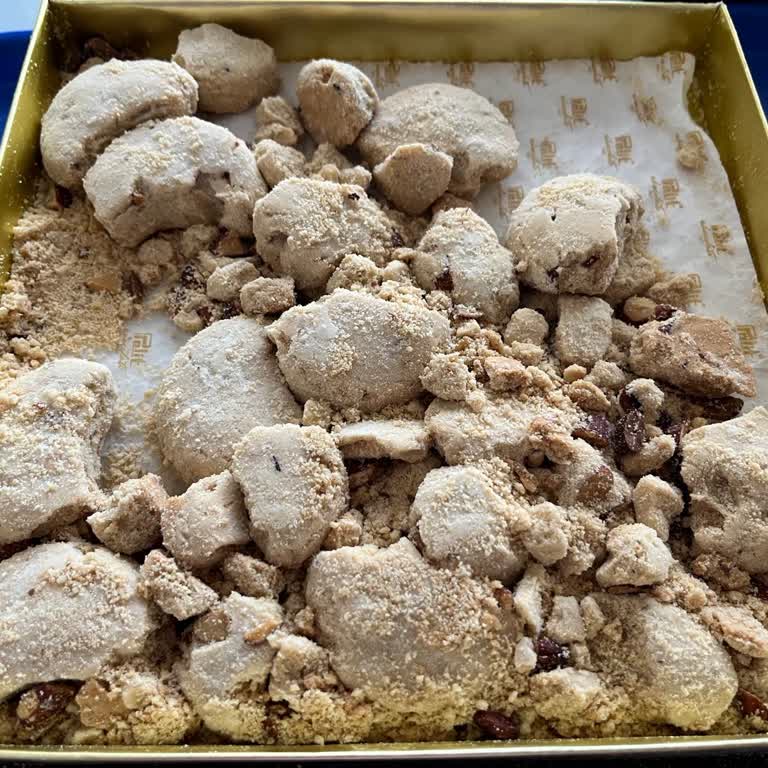 Kargoda Ezilen Kurabiyeler Ve Yetersiz Taşıma Hizmeti