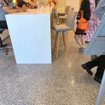 Boş Şubede Saatlerce Bekletildim, Kimse Yardımcı Olmadı