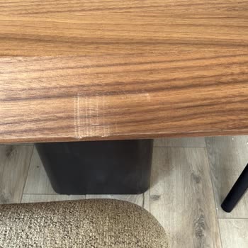 Hasarlı Teslim Edilen Yemek Masası Beş Ay Geçmesine Rağmen Değiştirilmedi