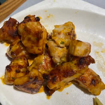 Tavuk Dünyası İstinyepark Şubesinde Yetersiz Hizmet Ve İlgisiz Personel!