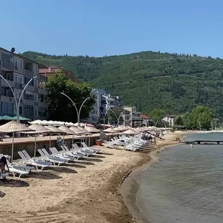 Kumyalı Plajı Kasiyerinin Eksik Ve Yırtık Para Verme Sorunu