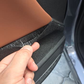 Ürünü Çıkardıktan Sonra Kalan İnatçı Yapışkanlar Mağduriyet Yarattı