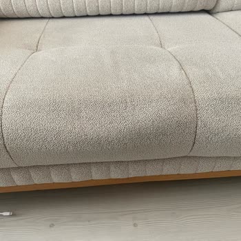 Koltuk Takımının Süngerleri Kısa Sürede Ezildi