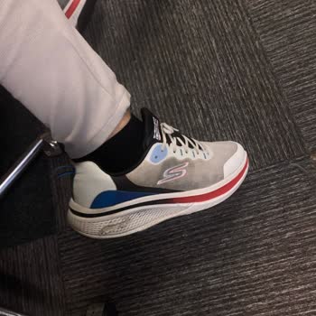 Skechers Ayakkabımın Etiketi Düştü, Çözüm Bekliyorum