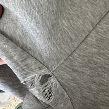 Nike Eşofman Altında Yaşanan Sorun Ve Olumsuz İnceleme Sonucu Hayal Kırıklığı Yarattı
