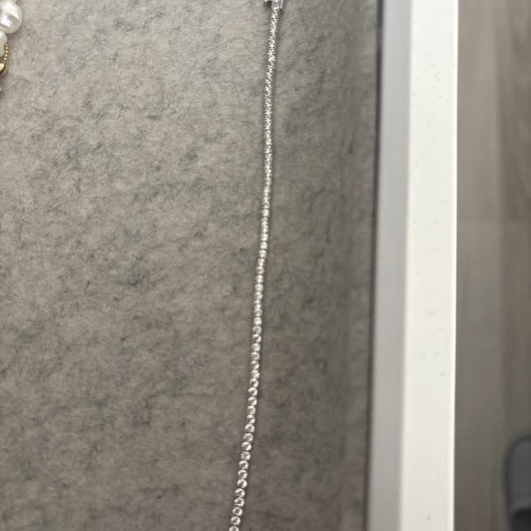 Defalarca Kopan Bileklik: Tamir Değil, Değişim İstiyorum!