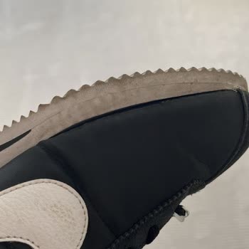 Üç Kez Giyilen Nike Cortez Ayakkabının Açılması Ve İnceleme Reddi