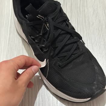 Nike Ayakkabıda Yapışkan Açılması Ve Üretim Hatasının Reddedilmesi