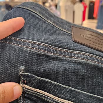 Yeni Alınan Pantolonun Hızla Yırtılması Ve Mağaza İlgisizliği