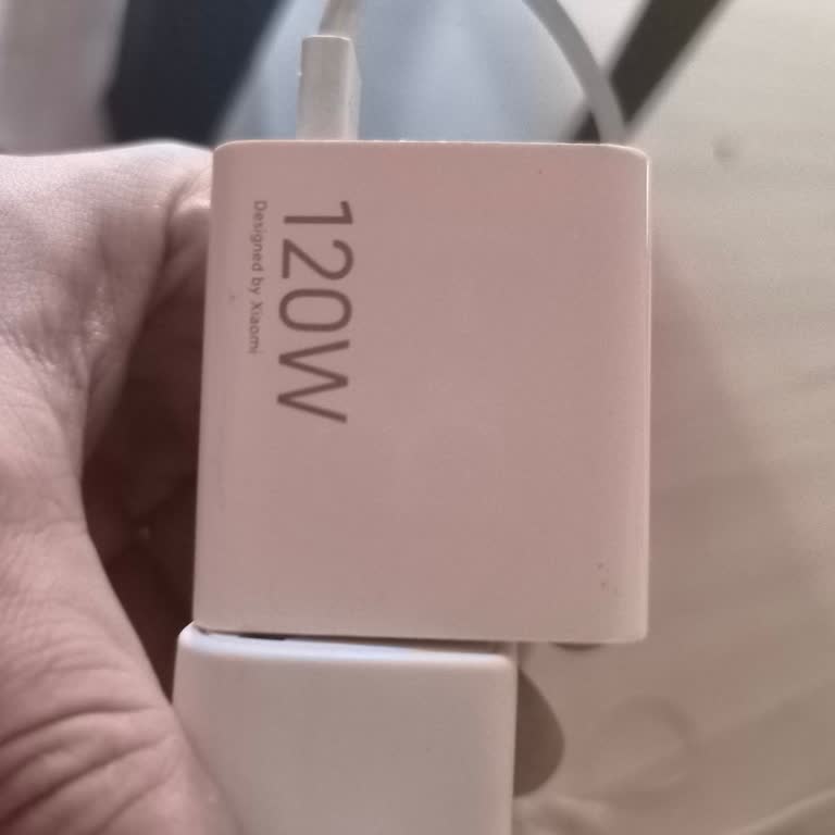 Xiaomi 13 Pro Plus'ta Hızlı Şarj Sorunu Ve Yazılım Hatası