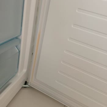 Sıfır Buzdolabının Kapak Lastikleri İlk Günden Sorunlu Geldi