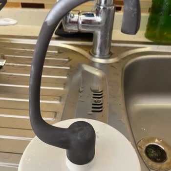 Hamur Yoğurma Aparatında Siyah Madde Oluştu