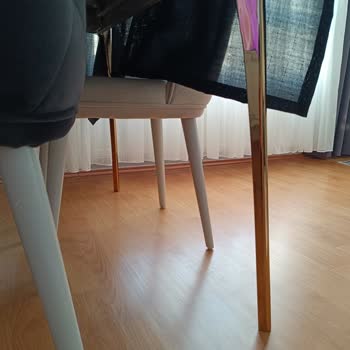 Yanlış Renk Masa Ayağı Ve Çözüm Eksikliği