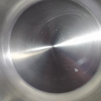 Az Kullanılan Tencere Setinde Leke Ve Küf Sorunu İle Kulpun Kopması