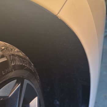 Problemas con coche nuevo Cupra, daños, piezas faltantes y servicio deficiente