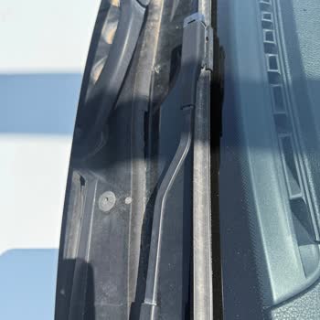 BMW 116d Ön Cam Fitilinde Erken Deformasyon Ve Su Alma Sorunu