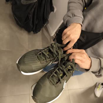 Defolu Ayakkabı İçin İade Sürecinde Yaşanan Belirsizlik