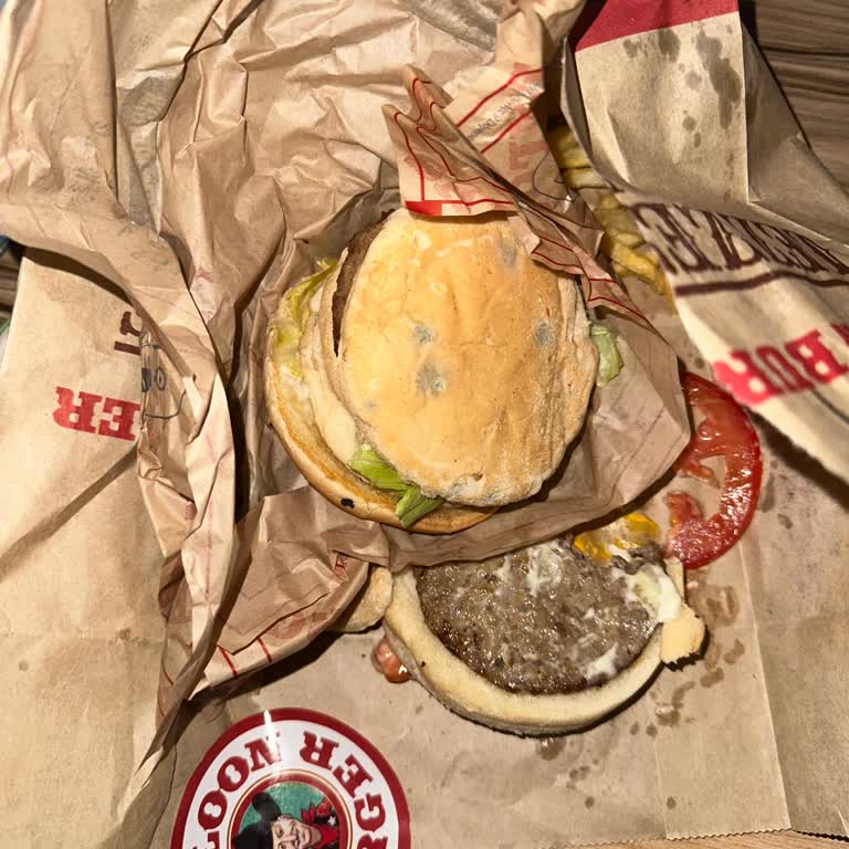 Bozuk Ekmek Ve Ulaşılamayan Müşteri Temsilcisi Hayal Kırıklığı Yarattı