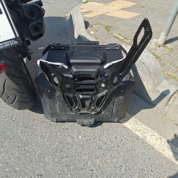 Orijinal Arka Çanta Demiri Kullanımda Kırıldı, Güvenlik Riski Oluştu