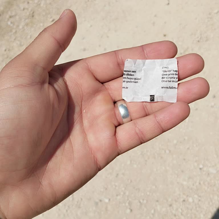 Falım Sakızında Hatalı Ve Yarım Fal Çıkması