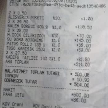 A101'den Aldığım Kadife Tatlısında Böcek Çıktı, Müşteri Hizmeti Yanıt Vermiyor