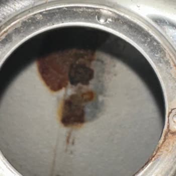 Semaverin Hızla Paslanması Ve Firma İlgisizliği Hayal Kırıklığı Yarattı