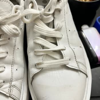 Kısa Sürede Deforme Olan Ayakkabıya Çözüm Bekliyorum