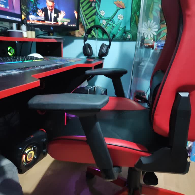 Hawk Oyuncu Koltuğumun Eğilme Sorunu Ve Yedek Parça Talebi