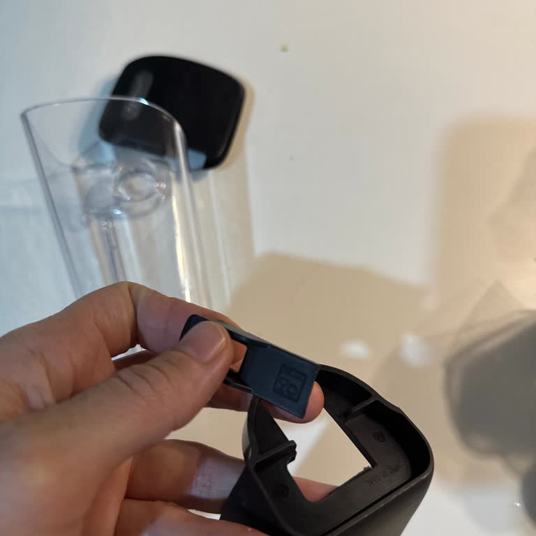 Yeni Alınan Sütlük Makinesi Kırıldı, Garanti Destek Vermiyor