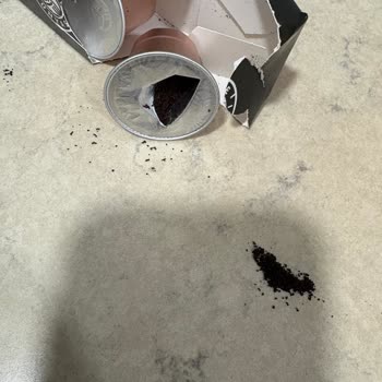 Kahve Dünyası Kahve Kapsülleri Patlamış Ve Makine Kabul Etmiyor