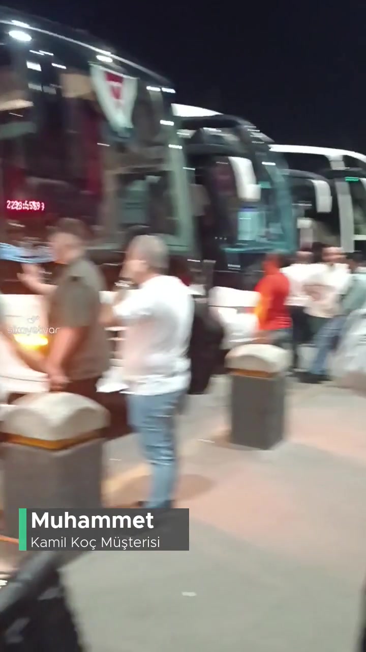 Kamil Koç Otobüsün Geç Gelmesi videonun kapak resmi