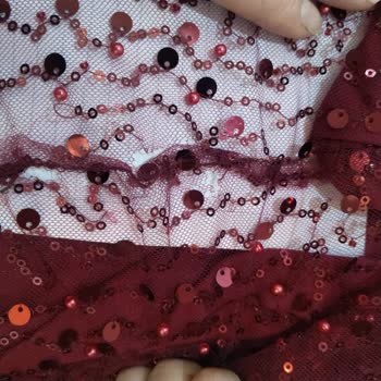 Sipariş Edilen Abiyelerde Dikiş Hataları Ve Defolarla Karşılaştık