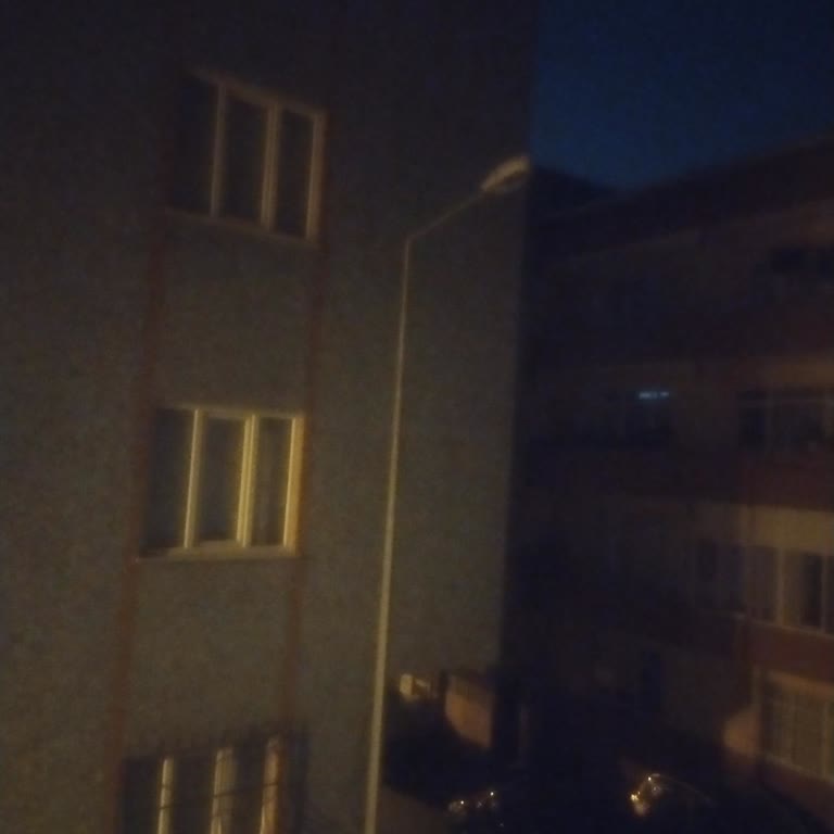 Sokak Aydınlatması Arızası Üç Kez Bildirildi, Hâlâ Çözülmedi!
