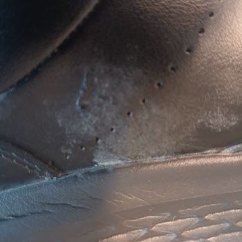 Skechers Ayakkabı 5 Ayda Çatladı, Garanti Kullanıcı Hatası Dedi